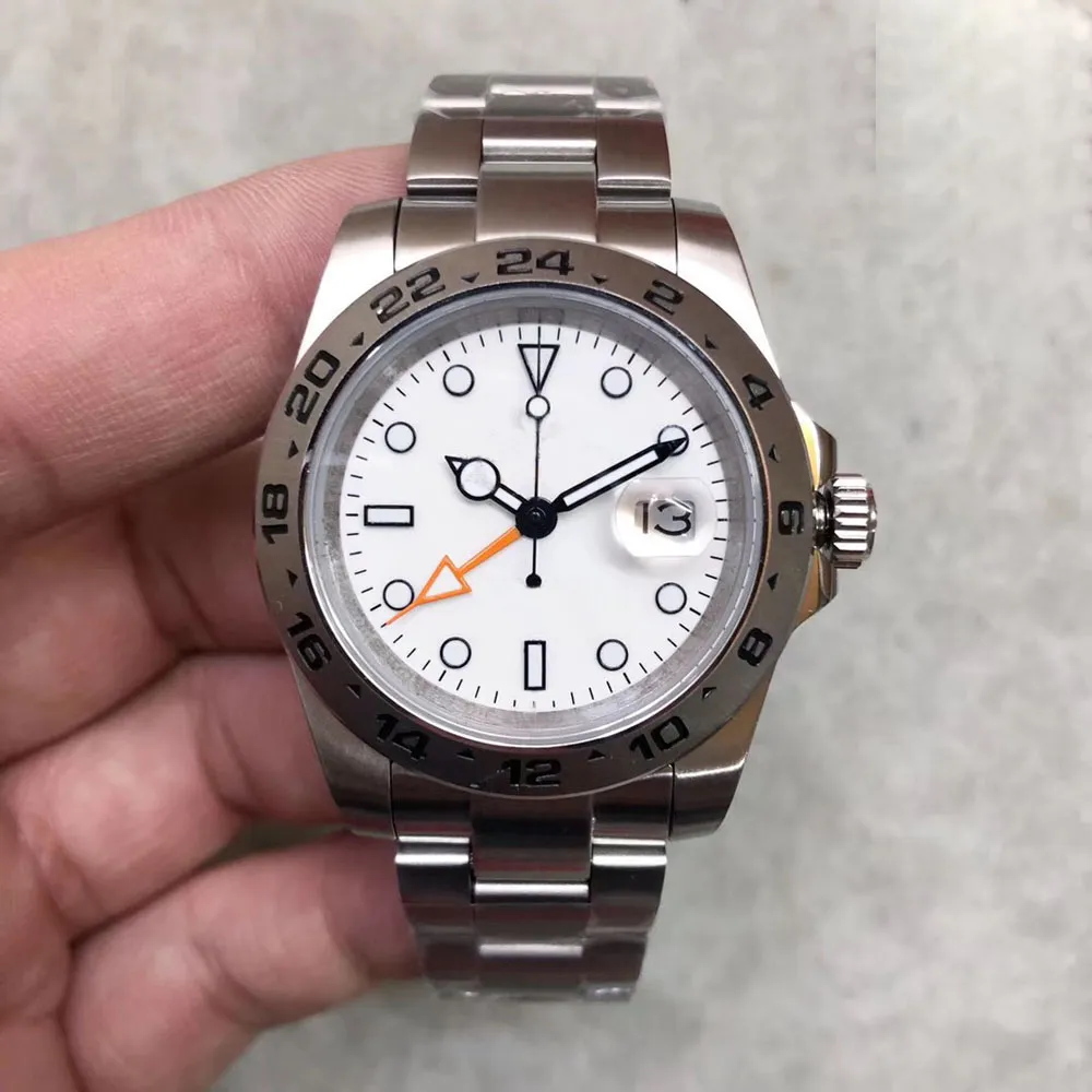 ST9 MENS Titta på Silver Dial GMT Justerbar hand Mekanisk automatisk rörelse Självlindande rostfritt stål Wristwatches 904L314C