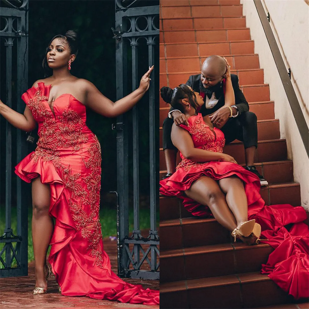 Exquisite Red Prom Dresses Plus Size Off Shoulder Beaded Avondjurk Custom Made TOPEEN Achterzijde Split Ruffles Party Gown Royal