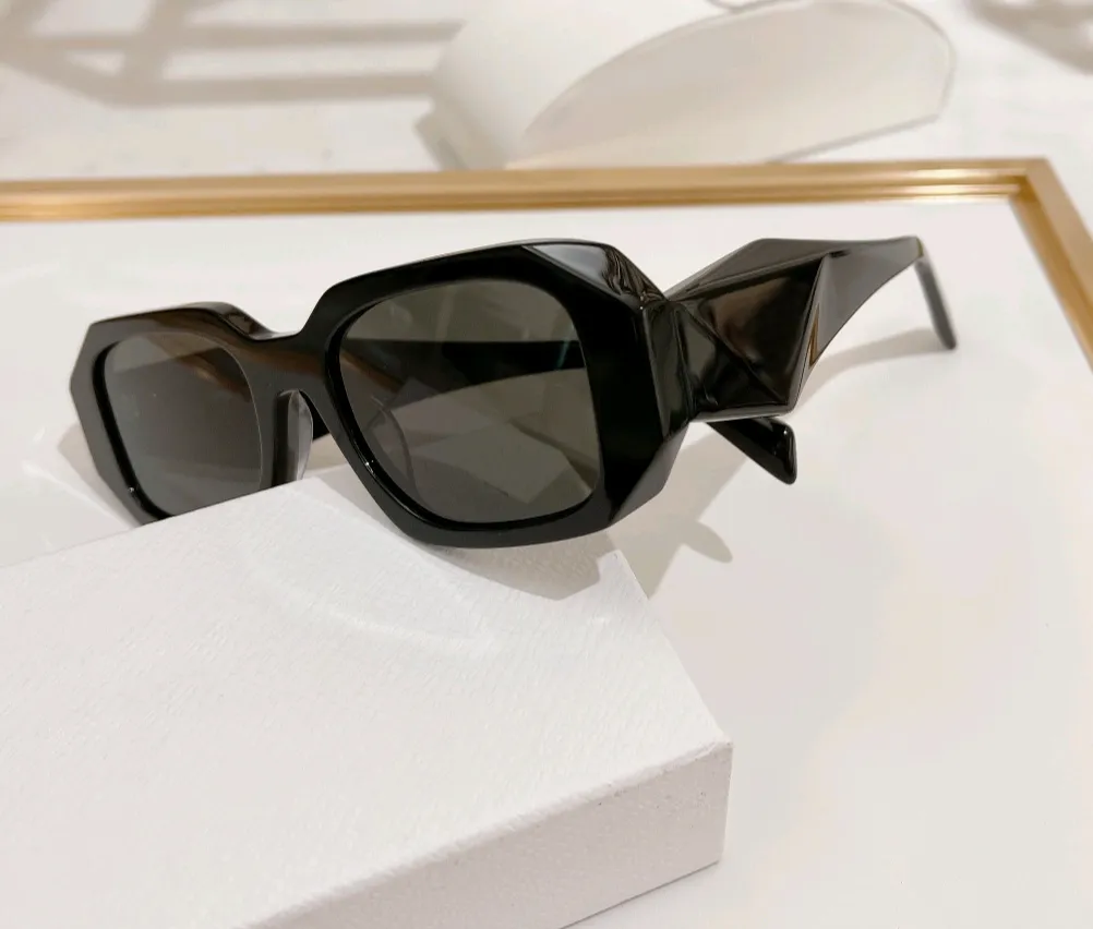 الأزياء النظارات الشمسية أسود رمادي 17W للنساء ظلال أزياء نظارات الشمس uv نظارات مع صندوق