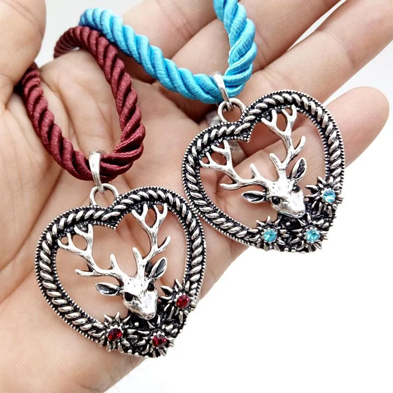 Pendant Necklaces Fashion Charming Elk Deer Necklace Heart Shape Vintage Multicolor Strands Rope Oktoberfest Jewelry WholesalePendant