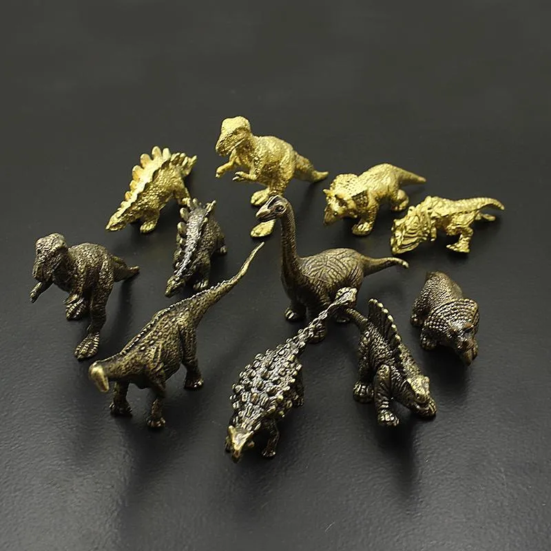 Decorazioni interne Ottone antico Dinosauro Tirannosauro Spinosauro Triceratopo Figurine Artigianali in rame Ornamenti per auto Giochi per animali Deco vintage