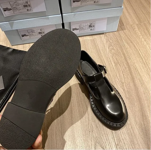 Spring/summer p home new women`s dress leather shoes thick heels buckle strap Mary Jane shoes vintage platform loafers women`s single 3cm