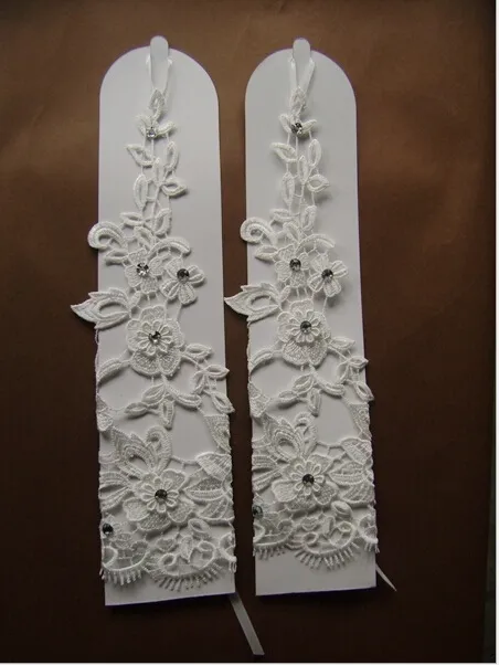 Op maat gemaakte vintage vingerloze bruidshandschoenen fabelachtige kant diamant bloem handschoen holle trouwjurk accessoires