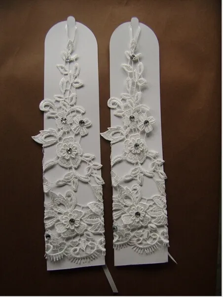 Custom Made Vintage Fingerless Bridal Gloves Fabulous Lace Diamond Flower Glove Hollow Wedding Dress Accessories228s