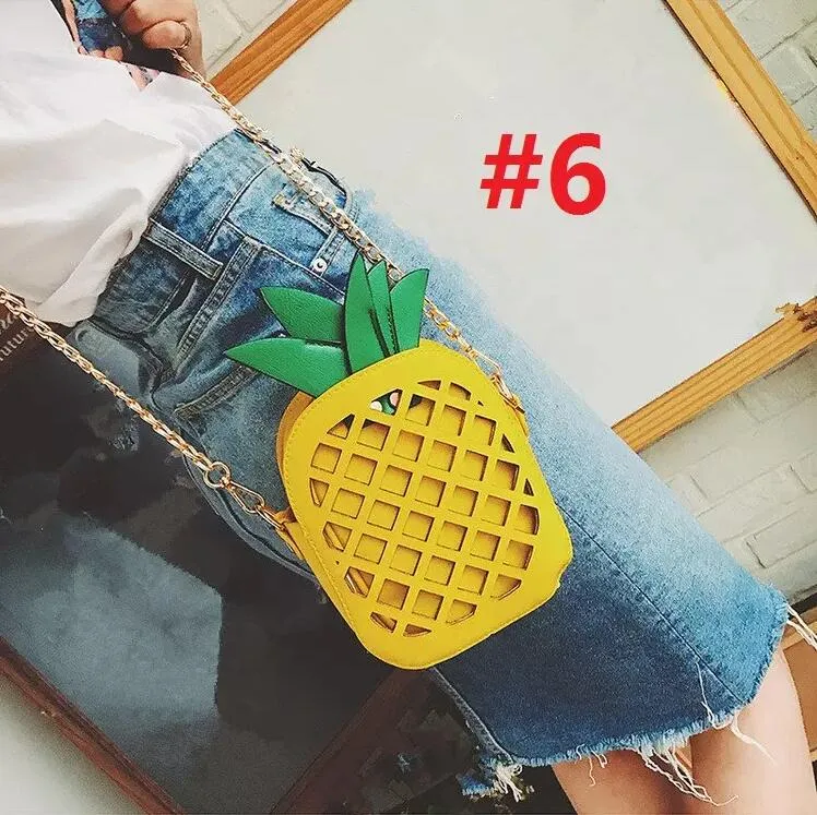 Niedliche Handtasche aus Leder für Mädchen, schöne Ananas-Mädchen-Umhängetasche mit Kette, aushöhlen, PU-Damentasche, Mini-Geldbörse