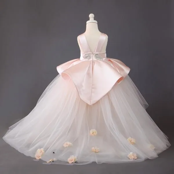 Carré haut bas cristal perlé fleur faite à la main belles robes de mariée robes de demoiselle d'honneur sur mesure