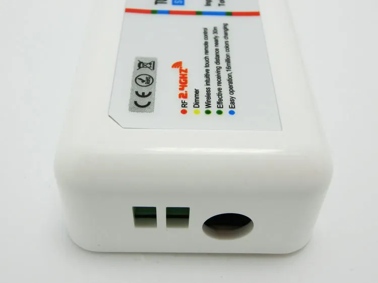 RGB LED-styrenhet DC12-24A 18A RGB LED Controller 2.4G Touch SN RF Remote Control för LED-stripkula nedliggande4147418