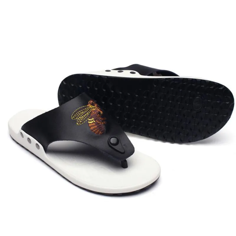 Sommer Flip-Flops Herren Sandalen Hausschuhe Lässige Lederschuhe Echte Walk Along the Sea Bee Printe Slide Strand Hausschuhe Herrenschuhe