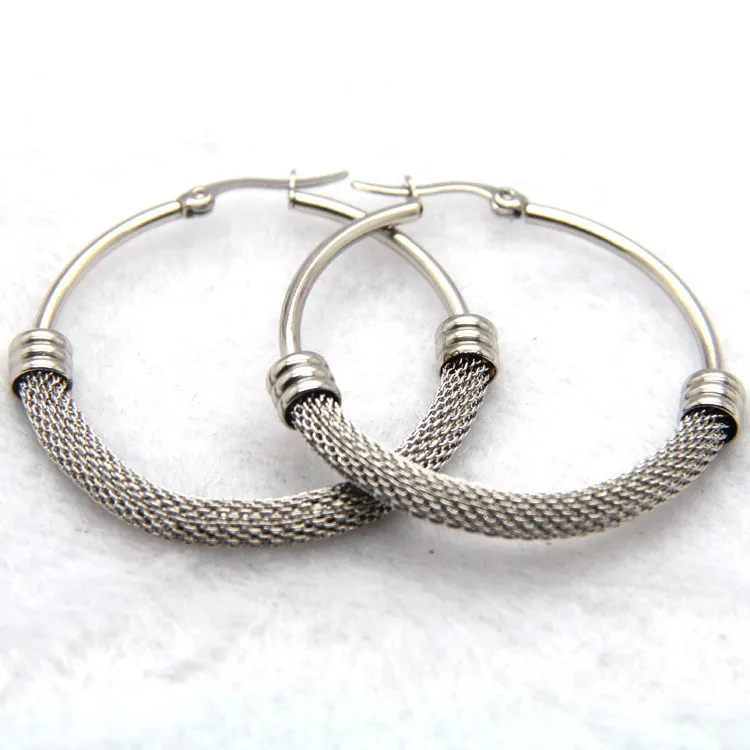 Aldrig blekna fin stil gåva för kvinnor guldsilver kirurgisk rostfritt stål twist wire round hoop dangle örhängen helt ny