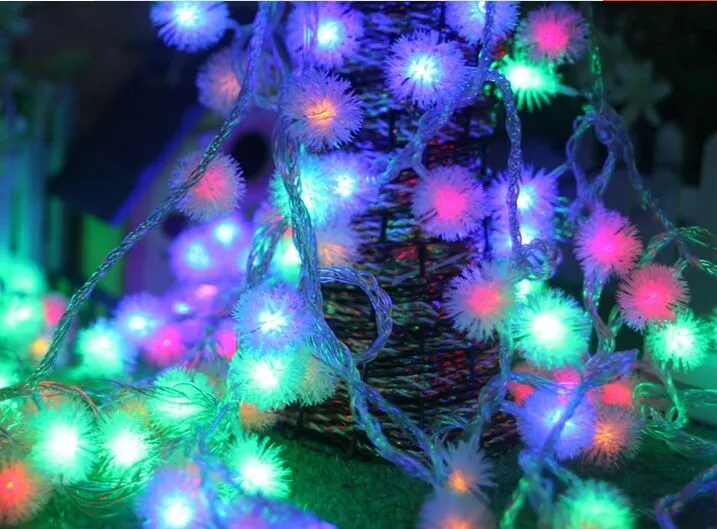 Urlaubslichter Weihnachtsbaum Dekoration Party String Lights Wasserdichte Lichtstange Beleuchtung 10 Meter 80LED Batterielicht Pelzkugel