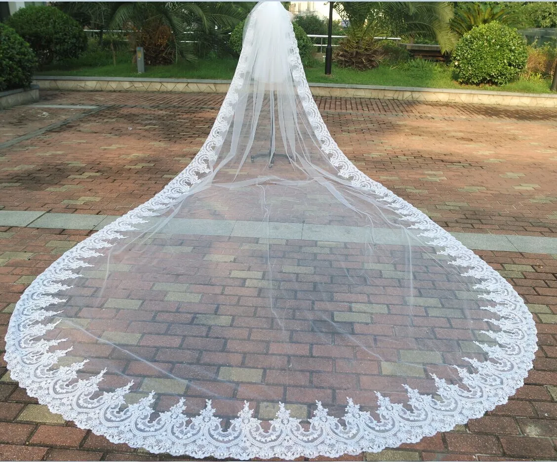 Real Sample Vintage 5m3m Cathedral Length Long Wedding Veils Two Tiers Bridal Dresses Veil Lace Applique Tulle With Comb Cus5066082