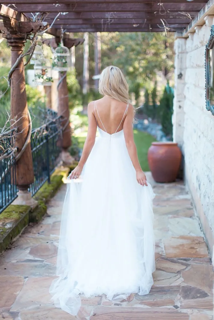 Ivory Backless Tulle Wedding Dress with Spaghetti Straps and Sweetheart  Neckline, Beach Wedding Gown, 2016 Custom Made Bridal Dress Vestido De  Novia from Dhgate A-Line Wedding Dresses - price 117.44