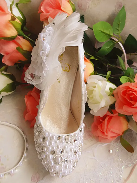 Elegante bruiloft bruids jurk schoenen met kant applique kralen rhienstone party prom schoenen vrouw witte bruidsmeisje schoenen