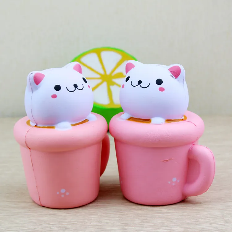 Arrivée 14 CM Jumbo Squishy Kawaii Coupe Chat Chatte Squeeze Animal Mignon Lente Hausse Parfumée Pain Gâteau Enfant Jouet Cadeau Poupée