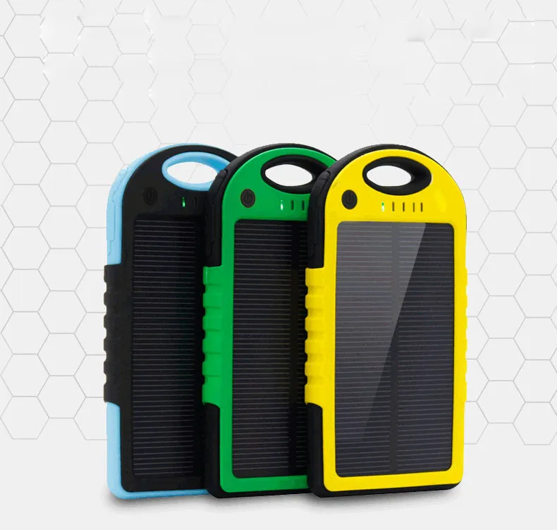 Power Bank Universal 5000mAh Solar Charger Waterproof Solar Panel Batteriladdare för smarttelefonplattor Camera Mobile Powers Banks