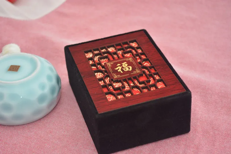 High - grade gift box Wooden box Bracelet boxs necklace box Jewelry box