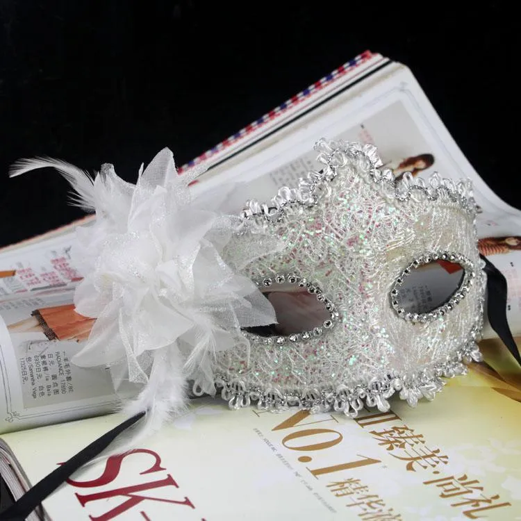 Maschera sexy del partito Maschera di occhio del merletto veneziano della piuma Masquerade della mascherina Maschera di ballo della donna di carnevale del fiore di Paillette Vendita calda