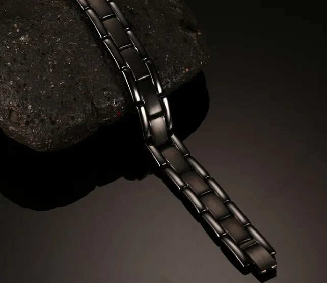 Nyaste coola mäns klassiska gåva ren 316l rostfritt stål aldrig blekna svart magnetisk terapi Hälsa Armband Bangle High Quality