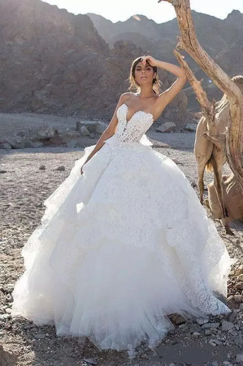Luxury Strapless Lace Pealrs Garden A Line Wedding Dresses Puffy Tiered Skirts Dubai Arabic Church Plus Size Wedding Gowns2898