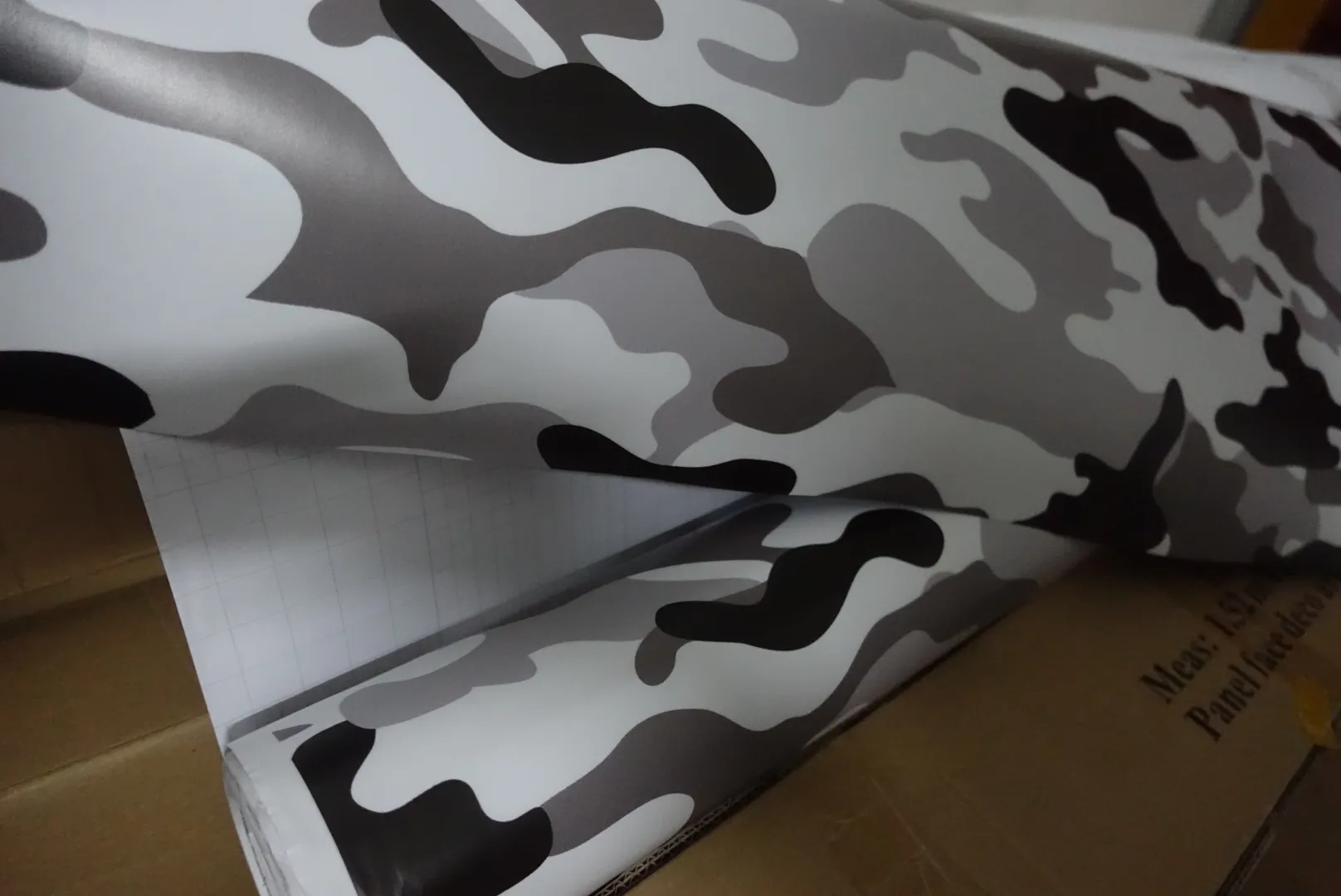 Zwart wit CAMO Graffiti Camouflage Vinyl Wrap Sheet Stickerbomb Arctic Camo Sticker met ontluchting voor Car wrap Vehicle wrap 1.52x 30m