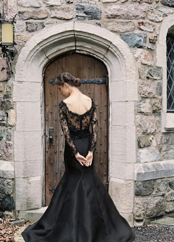 Vintage Siyah Gotik Elbiseler Sareh Nouri Mermaid Uzun Kollu Gelin Törenlerinde Trompet Saten Dantel Illusion Aplikler Sweep Tren Özel