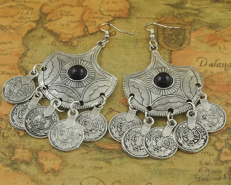 Tribal uttalande mynt örhängen etniska smycken vintage silver stora svarta pärlor droppe örhängen gypsy mynt örhänge