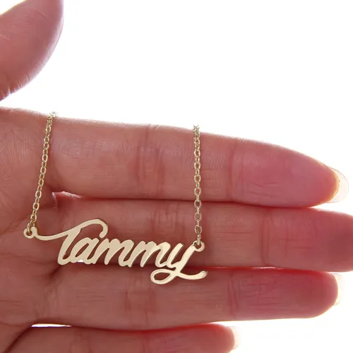 Tammy Script Font Name Halsband Anpassad personlig för män Tagga rostfritt stål Guld- och silverstyphalsband smycken gåva, NL-2400