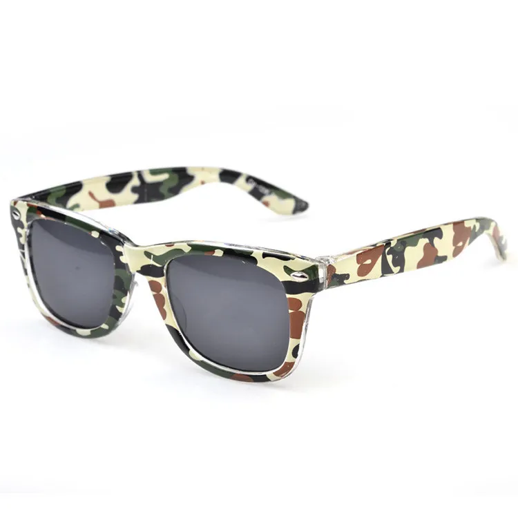 Nieuwe kleurrijke kinderen militaire sport zonnebril plastic camouflage frame UV400 lenzen gemengd 7 kleuren 10 stks / partij gratis verzending