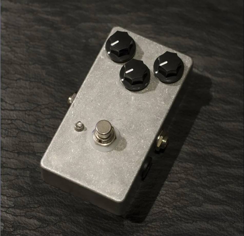 Новый Aandontone Удовлетворение Fuzz Tone Nano Guitar Effects Pedal @in Stock !!