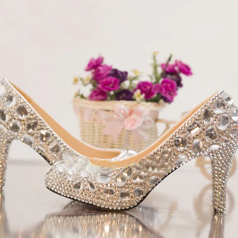 Silver Rhinestone Middle Heel Bröllop Skor Sapatos Femininos Kvinnor Party Prom Skor Valentine Crystal Pumps Brudtärna Skor