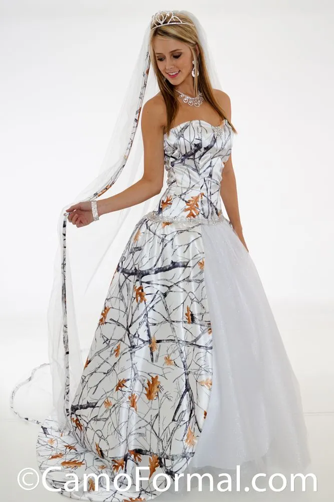 Fashion White Snow Camo Wedding Dresses with Glitter Net Crystal Beaded Bridal Dresses Realtree Wedding Gowns with Detachable Train