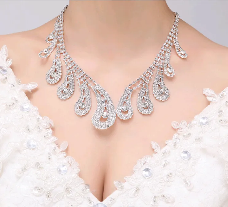 New Stone Bride Parure di gioielli Collana Orecchini Foglie Foglia Diamante Set di accessori da sposa donna Orecchino + Sautoir Bianco al dettaglio 1