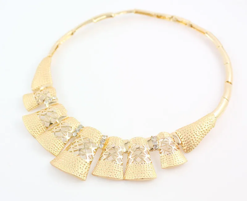 Mode Frauen Hochzeit afrikanischen Schmuck 18K vergoldet Strass Kristall hochwertige Aussage Halskette Ring Ohrring Armband Schmuck-Sets