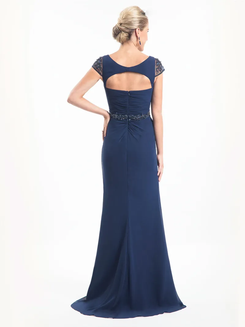 Bedövning Navy Blue Aline Chiffon Mor av bruden Klänningar V-Neck Cap Sleeves Backless Sparkling Pärlor Sequins Aftonklänningar