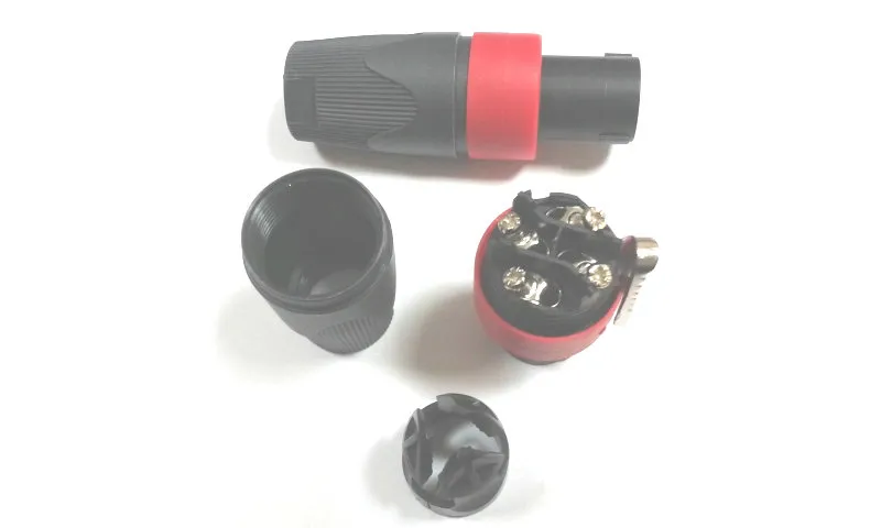 Högkvalitativ röd Speakon 4 Pin Male Plug Compatible Audio Cable Adapter