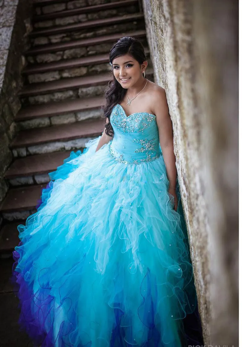 Alta qualità ati abiti Quinceanera abiti da ballo Sweetheart con tulle in rilievo Sweet 16 abiti da debuttante 15 anni Party Dre3262