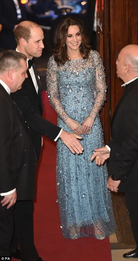 Kate Middleton Nello stesso stile Crystal Long Abito da sera azzurro gioiello a bio traspare a maniche lunghe abiti da ballo lunghe lungometra