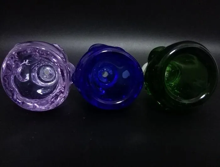 Skull Desig Glass Bowl 18,8 mm Fyra färger som passar för glas Ashcatcher Bongs och Glass Bubblers gratis frakt