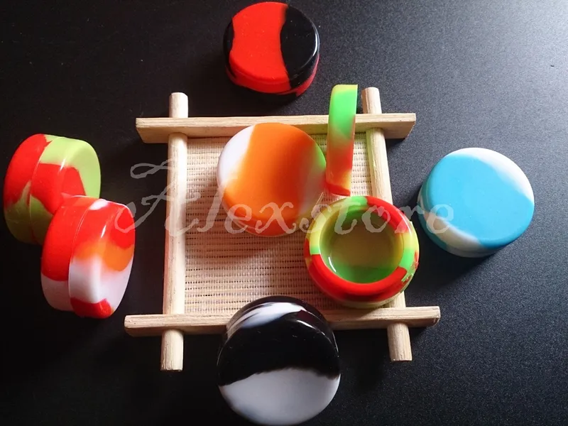 Contenitori rotondi colorati piccoli Contenitori in silicone Contenitori in silicone dabber 32 * 15mm 3ml vasetti di cera uso alimentare tamponare gomma di stoccaggio FDA Personalizzato vape