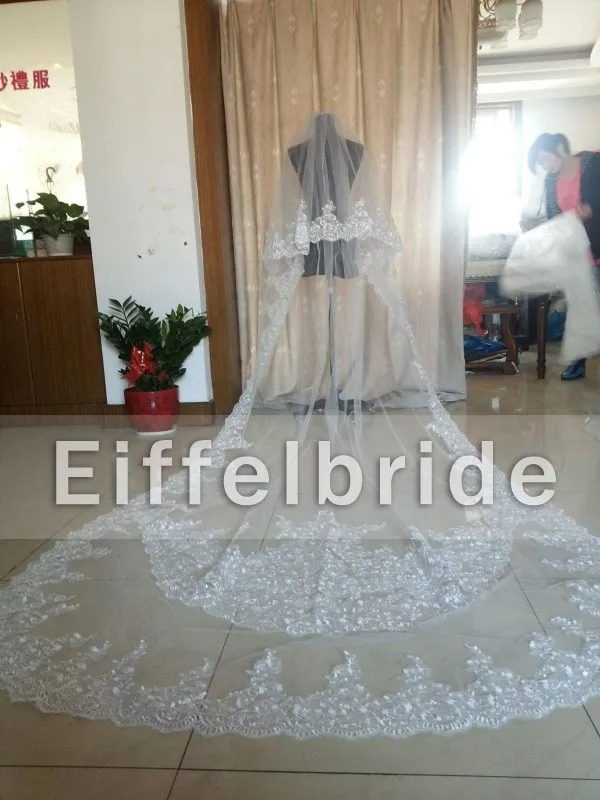 Сногсшибательная свадебная фата из бисера на заказ 2016 Eifflebride с украшенной кружевной аппликацией края двухслойная свадебная фата длиной около 3 метров