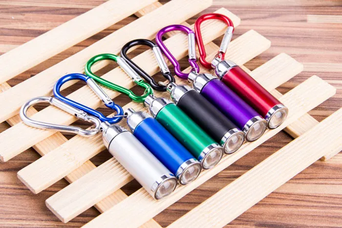 Mini justerbar fokus LED -ficklampan Key Chain Lighting Portable Torch ficklampor Light9140346