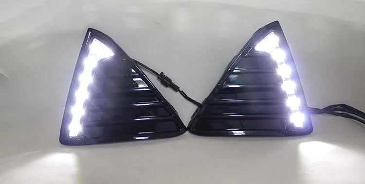 Gloss Style 1 paio LED DRL led luci di marcia diurna auto Ford Focus 3Ford Focus DRL fendinebbia 9855140