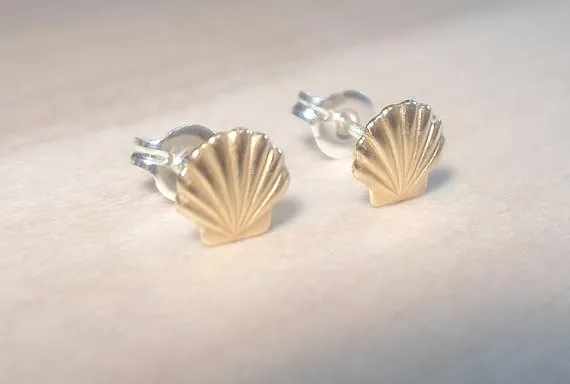 Gold Silver Sea Clam Shell Earrings Seashell Stud Earrings Beach Conch Earrings Nautical Ariel Mermaid Studs Jewelry