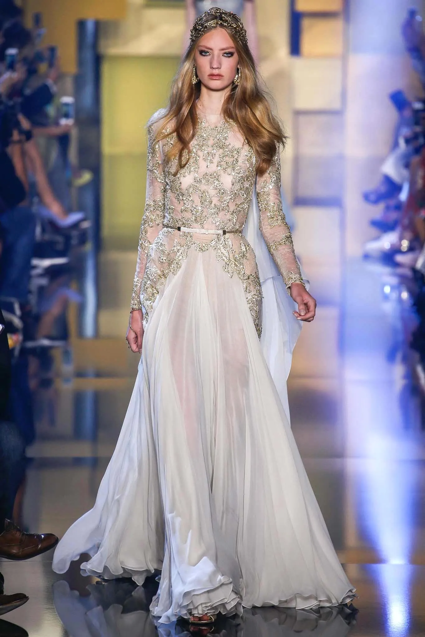 2016 Elie Saab Vestidos Sexy Sheer Cuello mangas largas Granos Apliques Vestidos de noche gasa piso de longitud más tamaño vestidos de baile BO9816