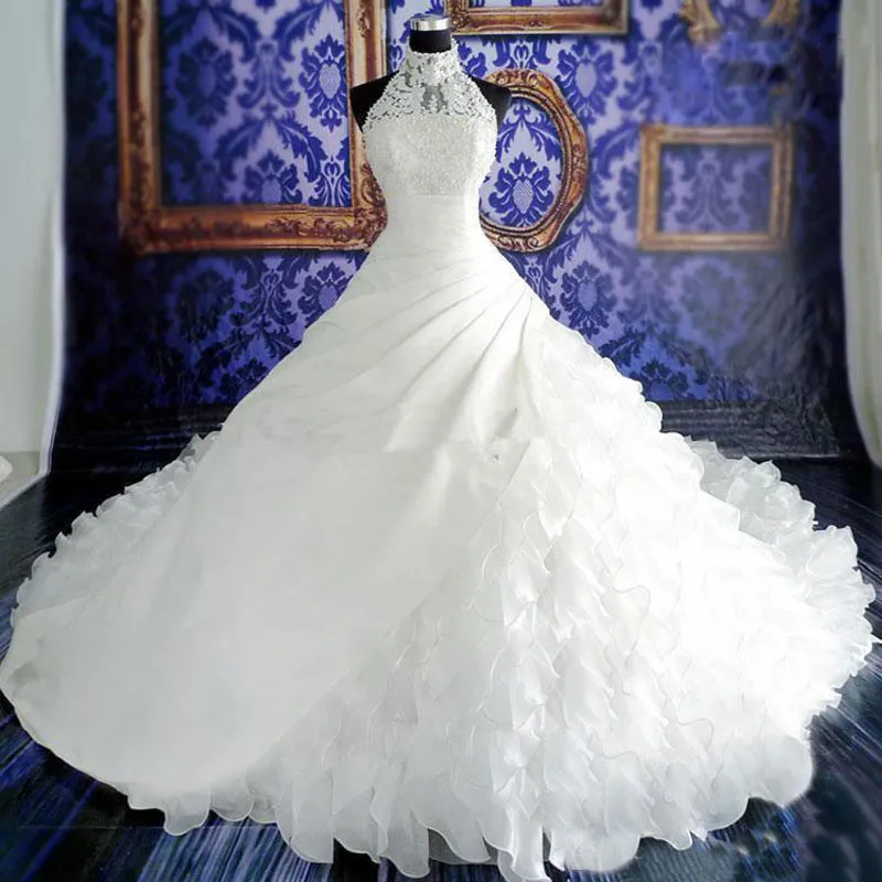 Wysokiej szyi Iluzja Kalterowa Suknie ślubne Wykwintne koraliki Perły Kryształy Koronki Appliqued Top Ruffles Spódnica Długa Katedra Train Suknia Bridal