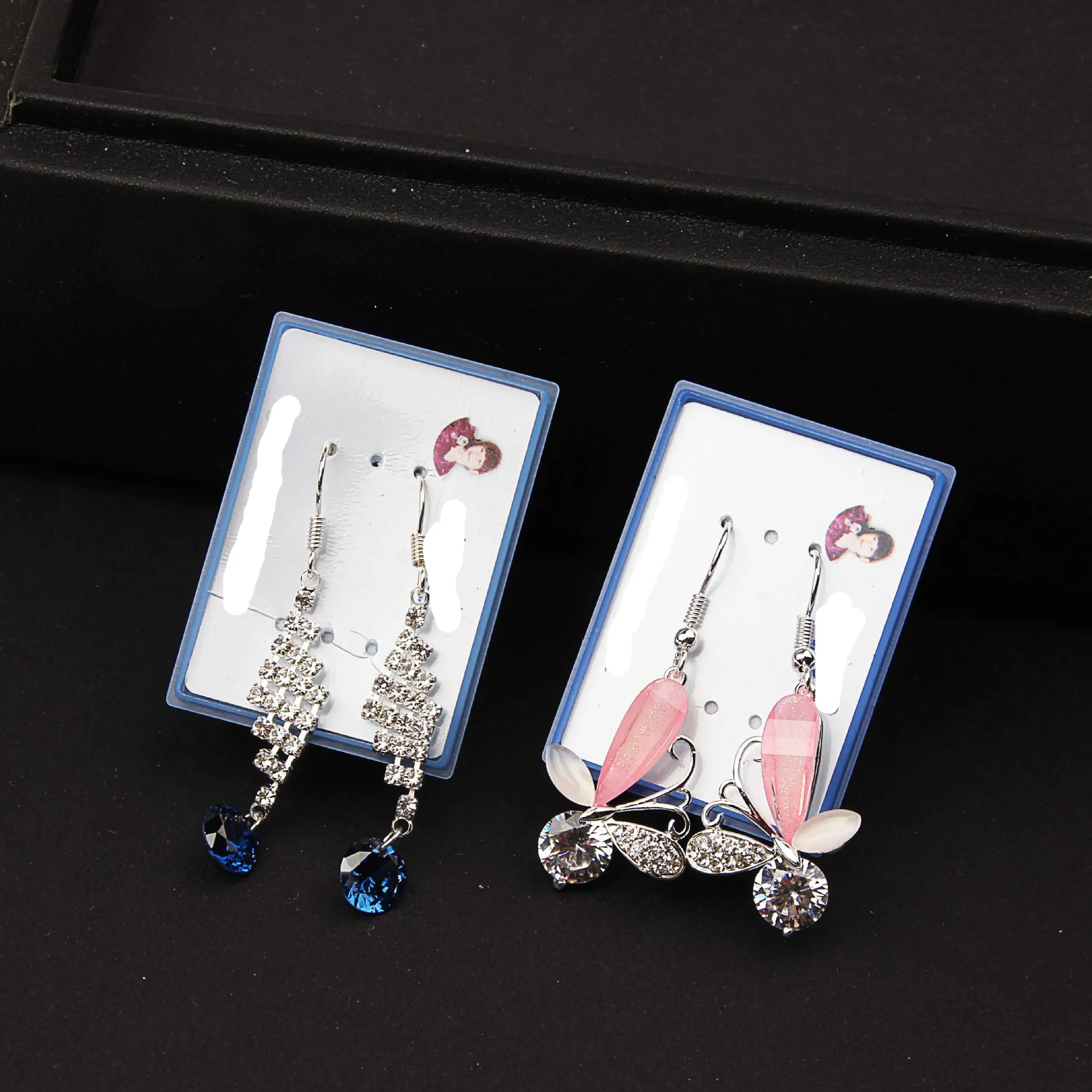 Anti allergie cristal glands boucles d'oreilles fleur papillon paon amour coeur suspendus longues boucles d'oreilles boîte emballée mixte 20 style es