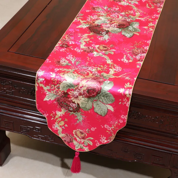 Gelukkige Peony Flower Luxe Tafel Runner Mode Eenvoudige Eettafel Matten Bescherming Pads Chinese Stijl Zijde Brocade Theetafel Doek 200x33 cm