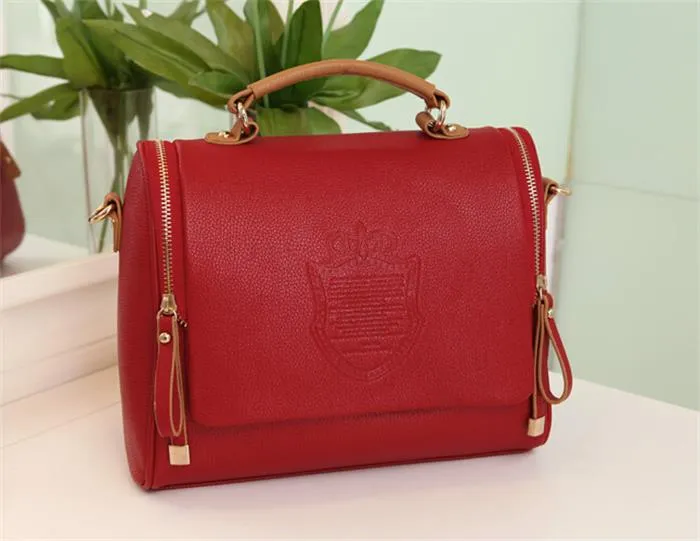 2015 new Korean version of the British Crown double pull fashion portable shoulder bag Messenger bag retro handbags