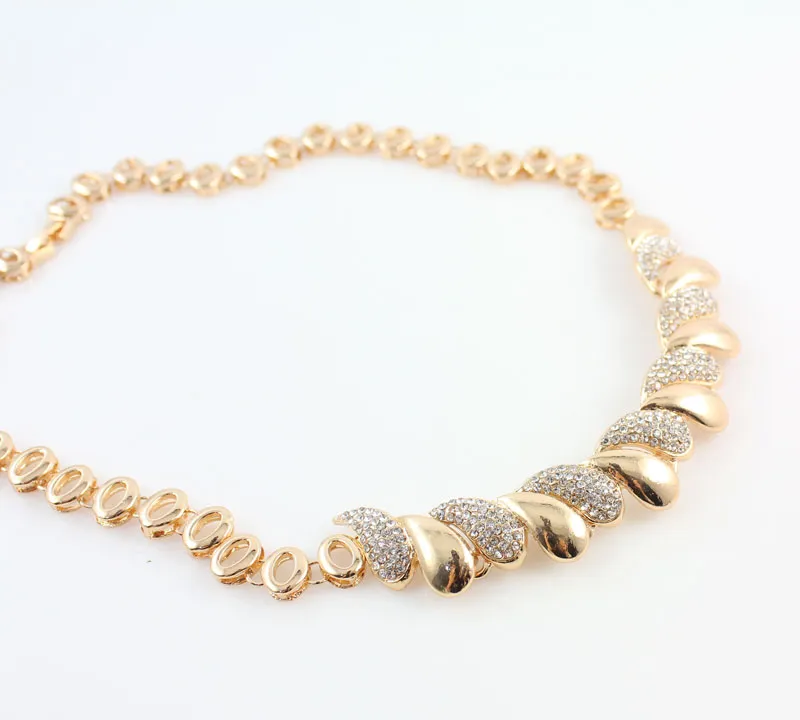 Set di orecchini collana placcata oro 18 carati africani da donna alla moda, set di gioielli accessori da sposa feste