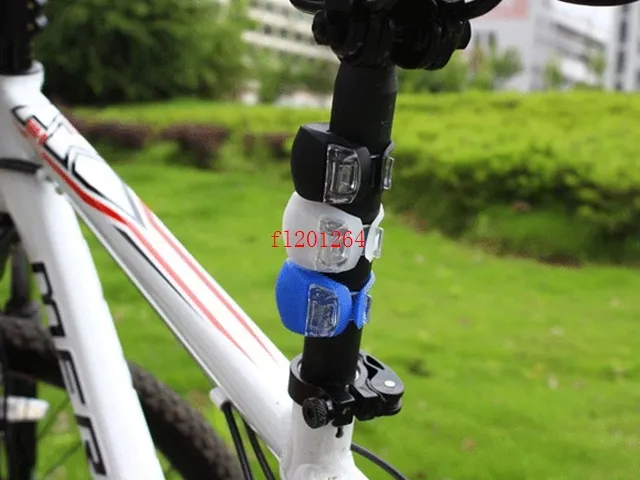 Livraison gratuite 2 LED vélo lumière lampe Silicone arrière rétro-éclairage roue étanche sécurité vélo 2 LED lumière, 